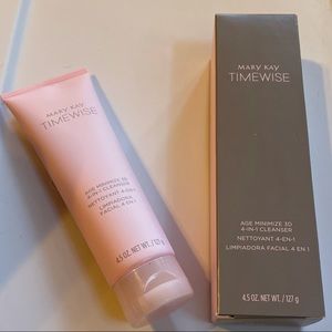 Com/Oily Skin formula: 4-1 Timewise Cleanser